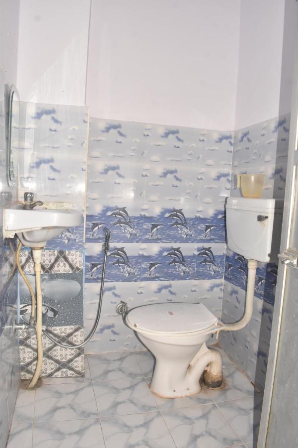 فندق Om Rest House فاراناسي المظهر الخارجي الصورة